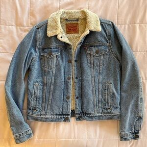Levi’s Women’s Sherpa Trucker Jacket